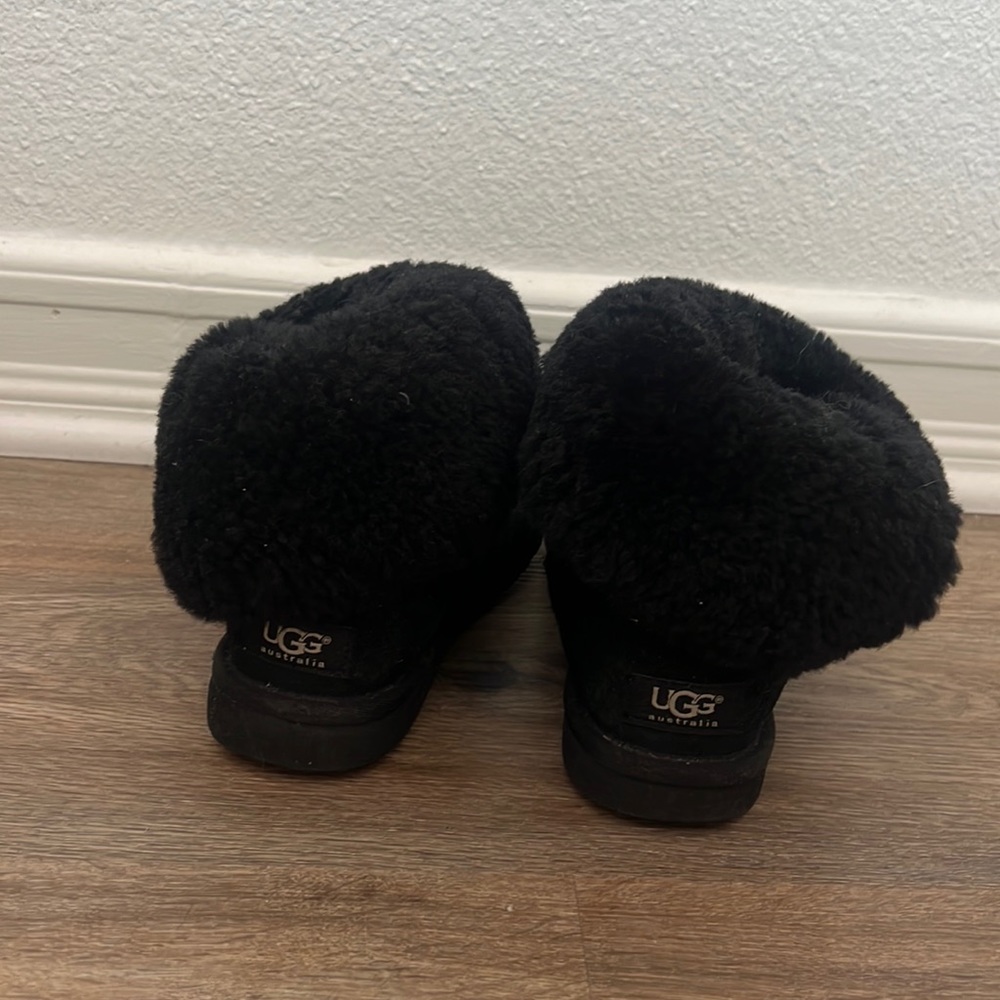 Black UGGs